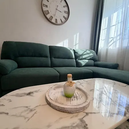 Kalina Lake Como Apartments * Lipomo