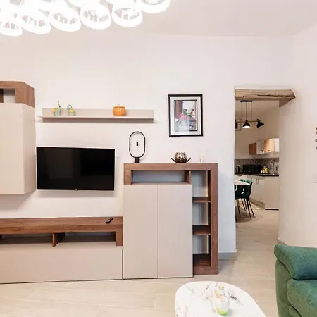 Kalina Lake Como Apartments Apartment Lipomo
